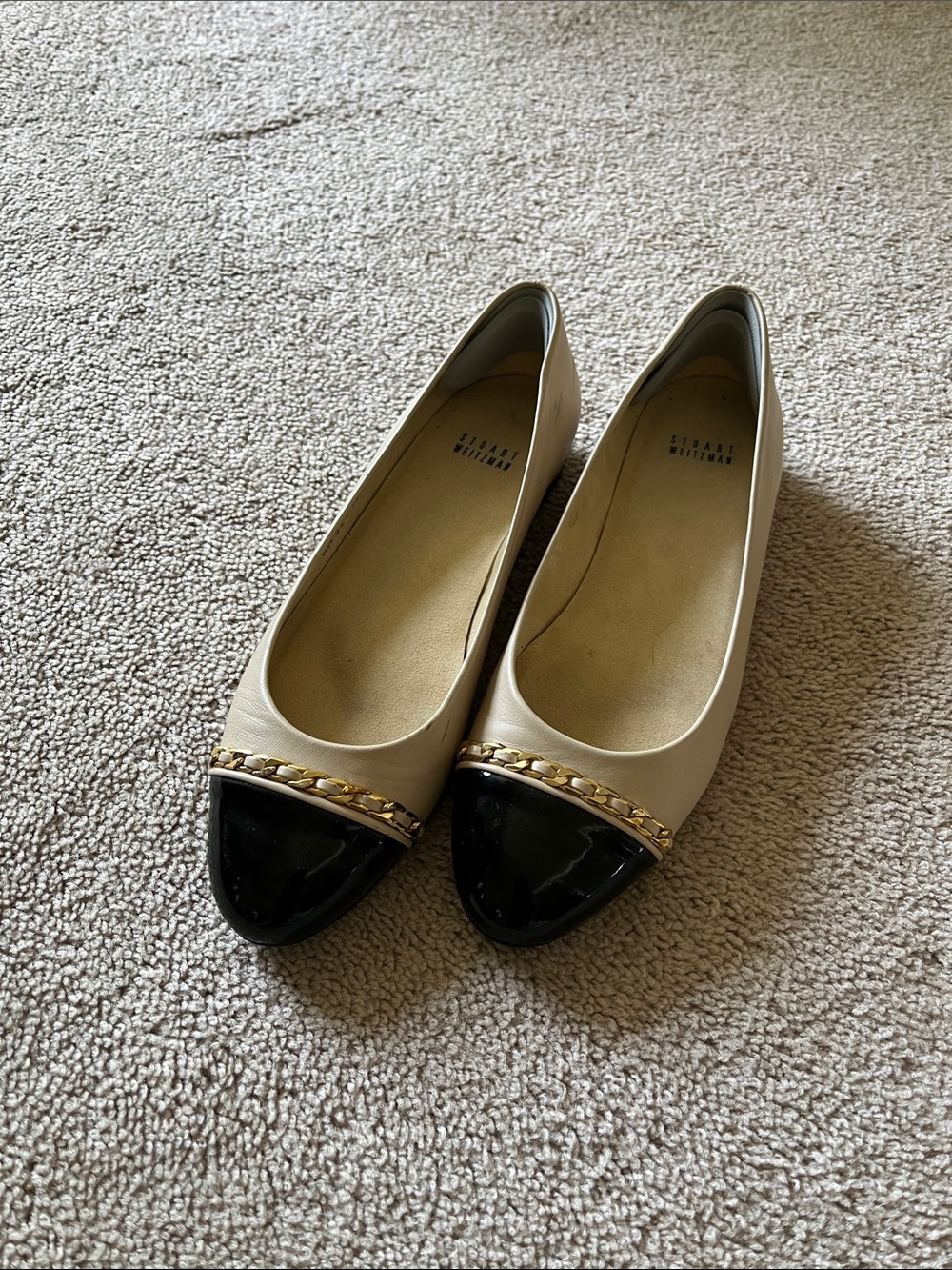 Stuart Weitzman spectator flats size 9.5 such a great looking style